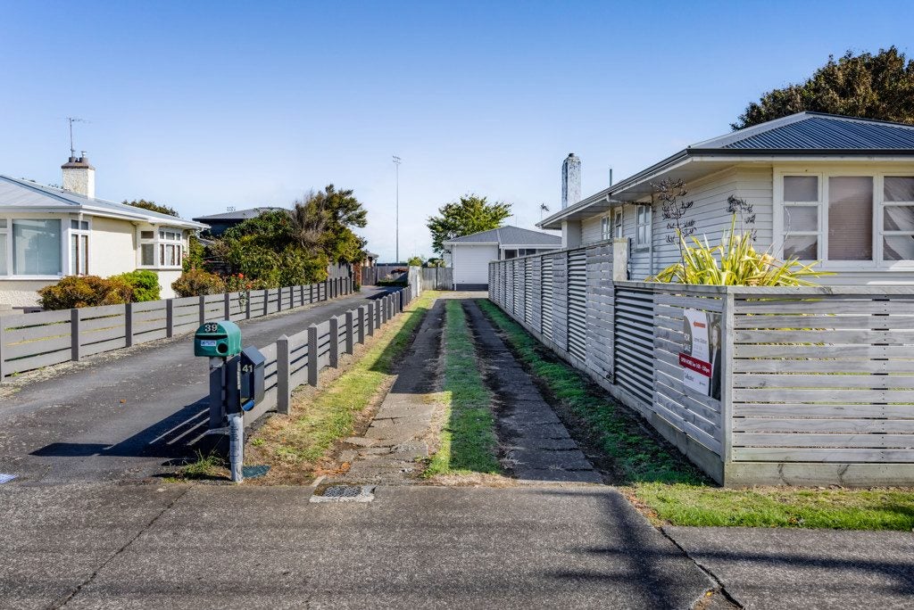 41 Camberwell Road, Hawera - Carousel 34