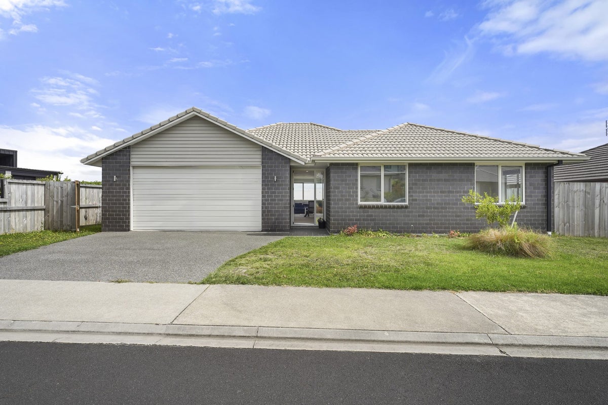 87 Bert Wall Drive, Omokoroa, Omokoroa - Carousel 1