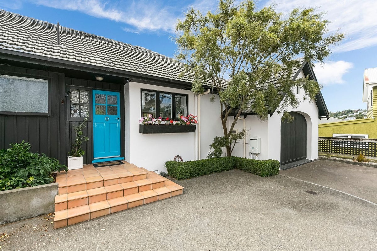 38A Agra Crescent, Khandallah, Wellington - Carousel 19
