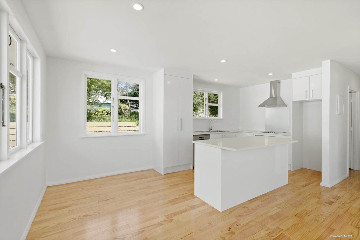 60A Woodglen Road, Glen Eden, Auckland - Carousel 2