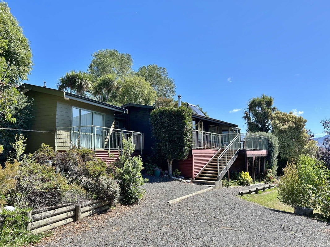 4 Kotlowski Road, Takamatua, Akaroa - Carousel 1