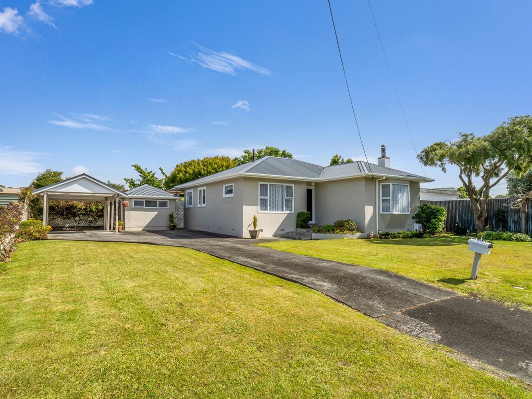 2 Glandwr Crescent, Whanganui East, Whanganui - Carousel 2