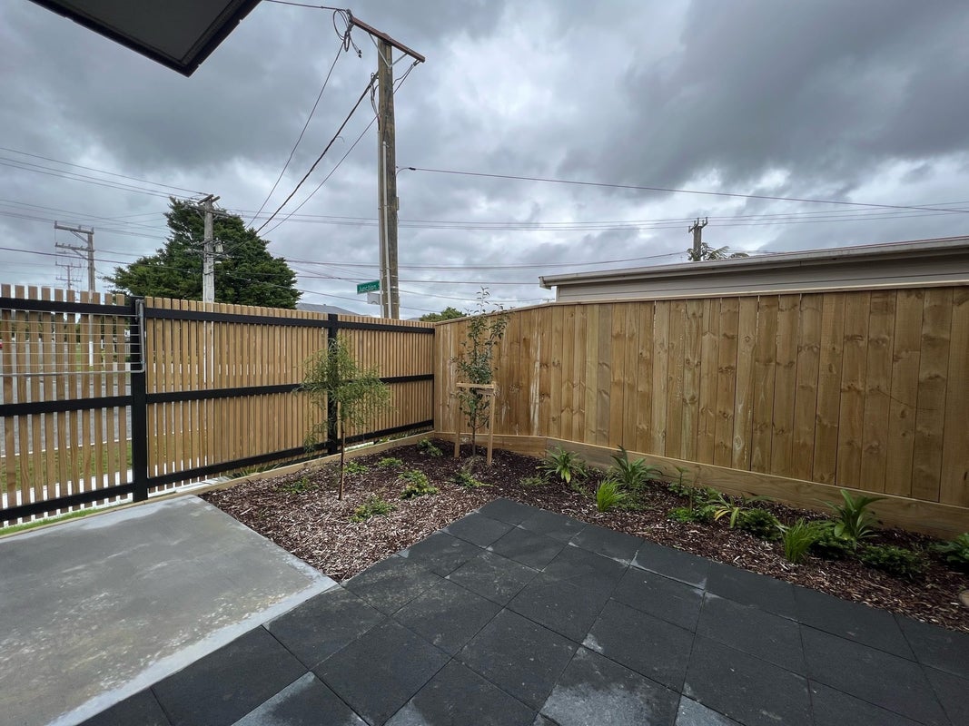 1/23 Porutu Street, Fairfield, Lower Hutt - Carousel 21