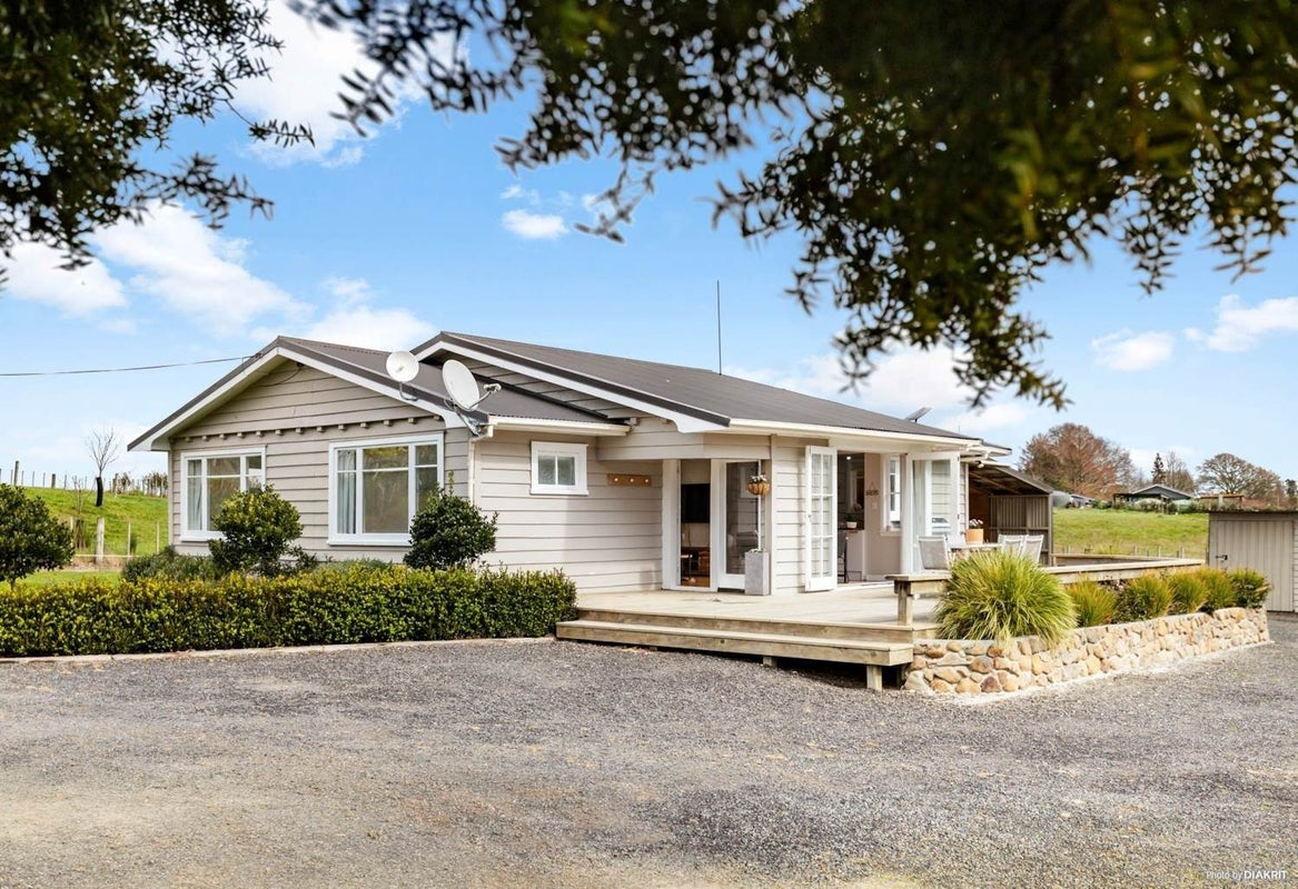 1716 Miranda Road, Pokeno - Carousel 2