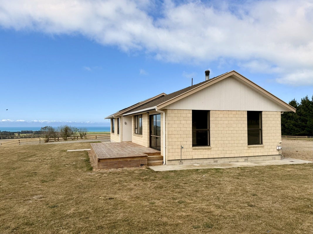 7 Georgetown-Pukeuri Road, Pukeuri, Oamaru - Carousel 21