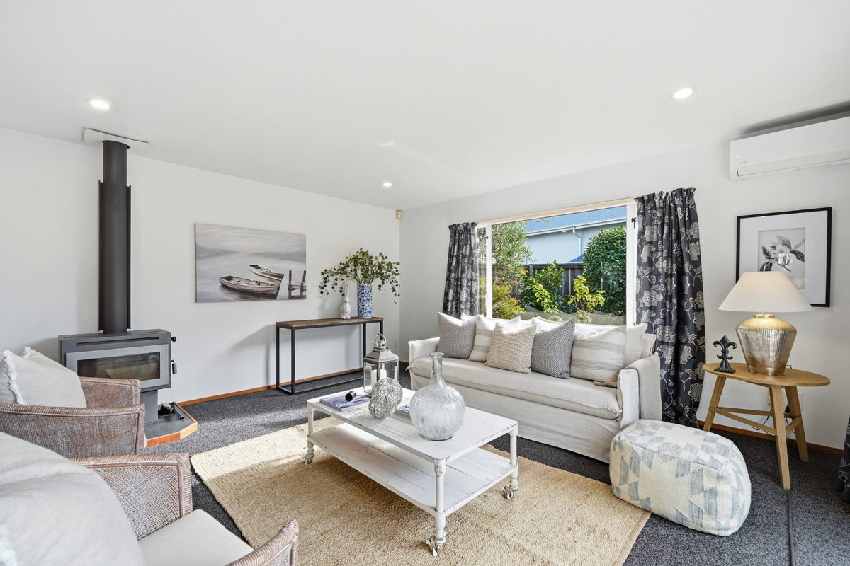 3/125 Blighs Road, Strowan, Christchurch - Carousel 2