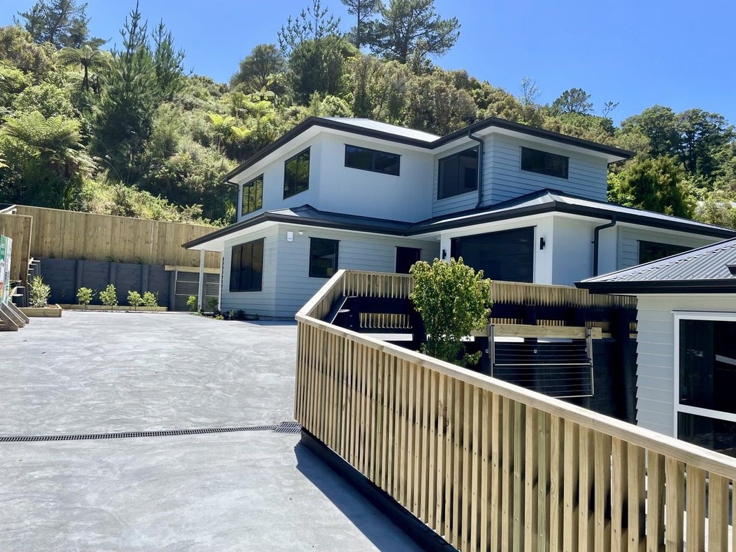 77 Tawhai Street, Stokes Valley, Lower Hutt - Carousel 16