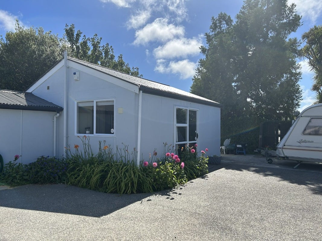 9 Odie Place, Wainoni, Christchurch - Carousel 1