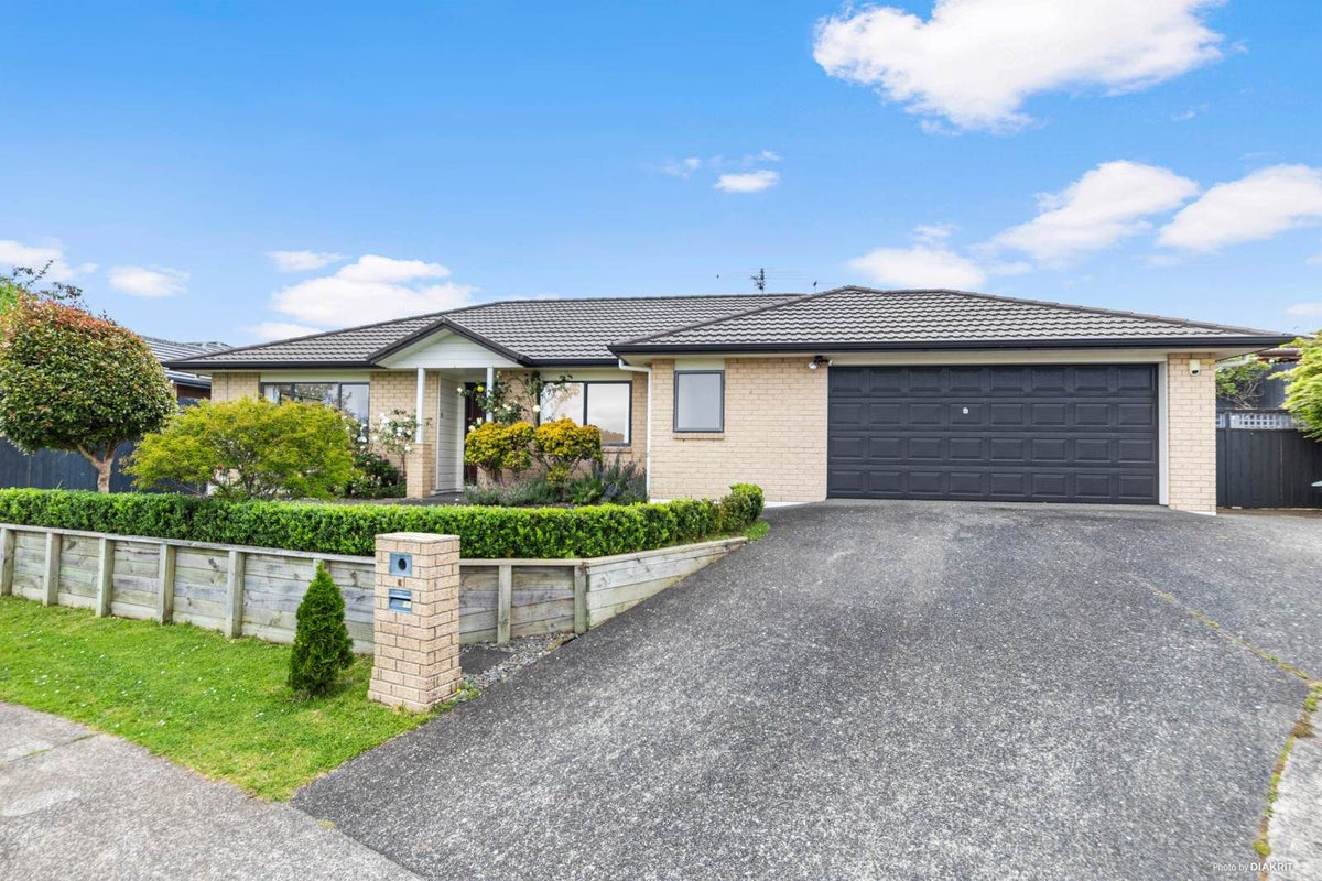 6 Andrusha Place, Flat Bush, Auckland - Carousel 1