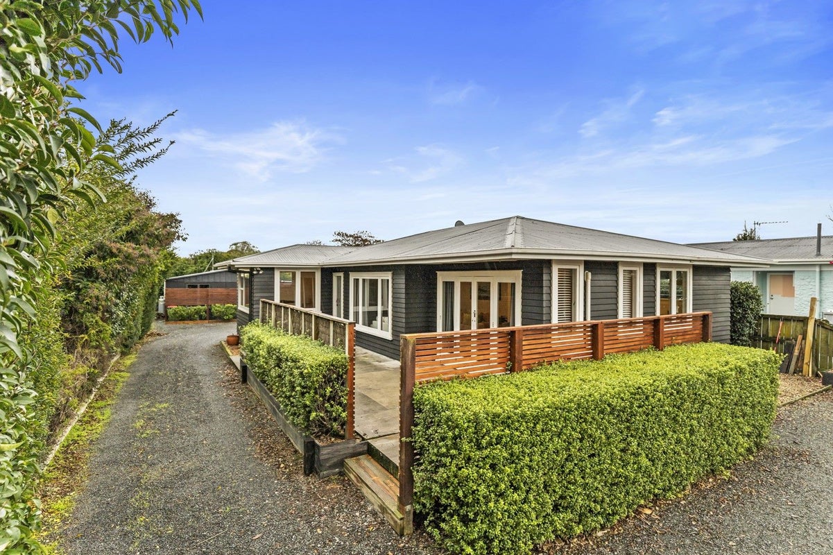 297 Dey Street, Hamilton East, Hamilton - Carousel 25