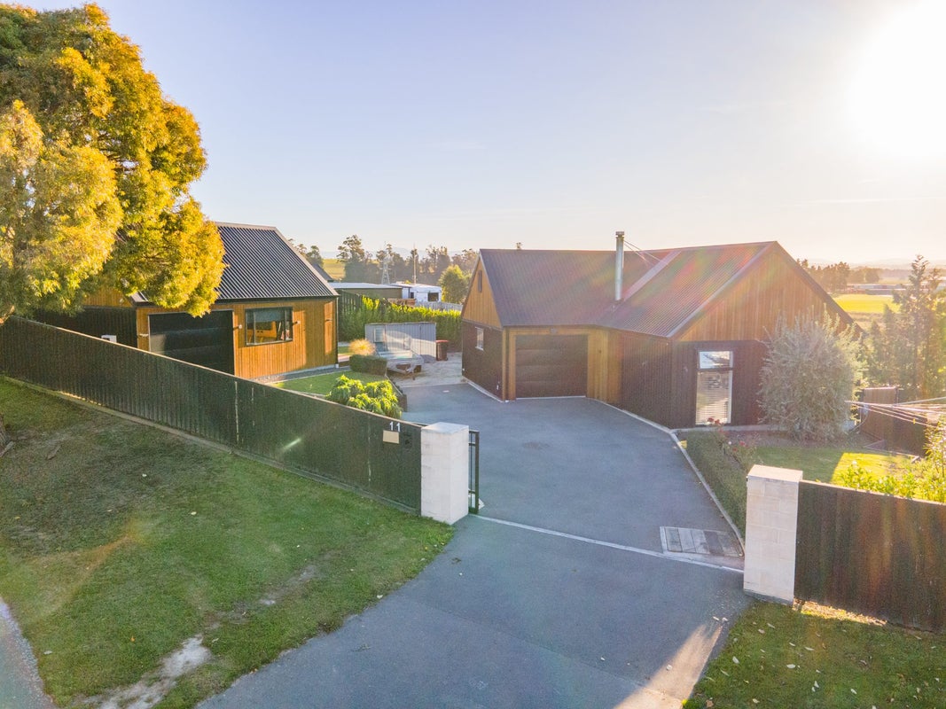 11 Ascot Street, Washdyke, Timaru - Carousel 1