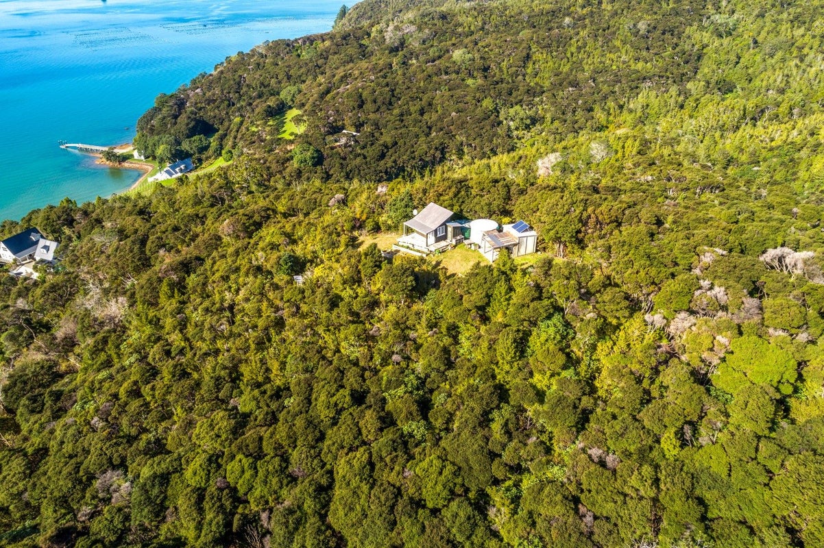 522 Cowes Bay Road, WAIHEKE ISLAND, WAIHEKE ISLAND - Carousel 2