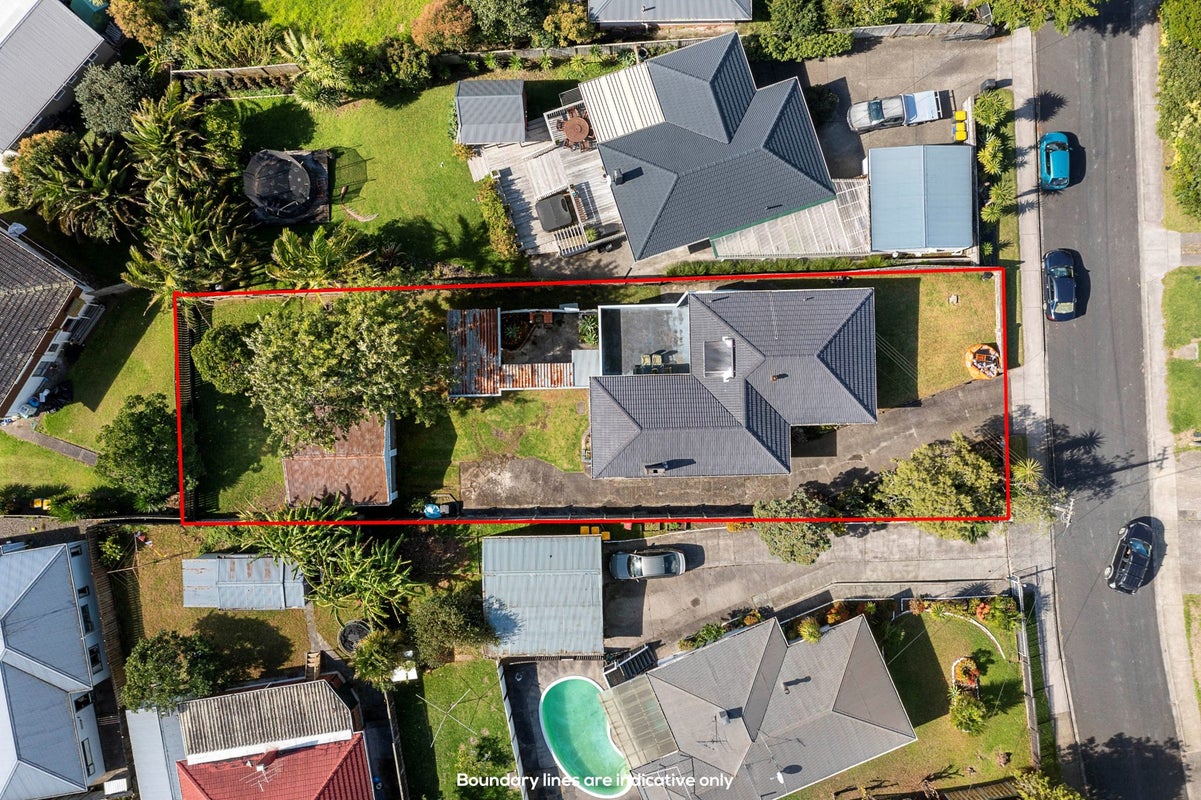 14 Paton Avenue, Te Atatu South, Auckland - Carousel 2