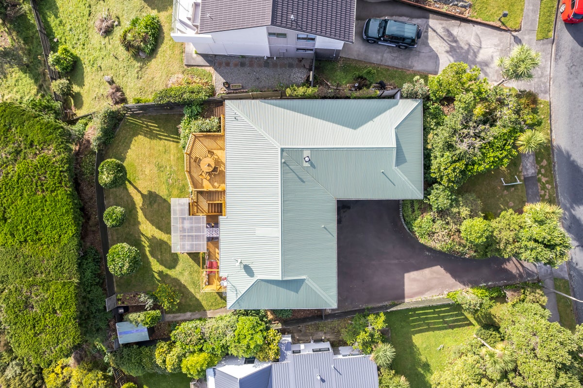 9 Mercury Way, Whitby, Porirua - Carousel 30