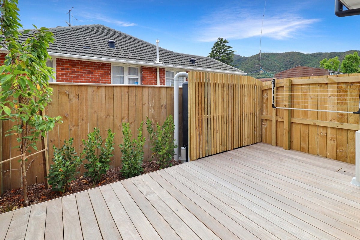 8/1 Rainey Grove, Taita, Lower Hutt - Carousel 8