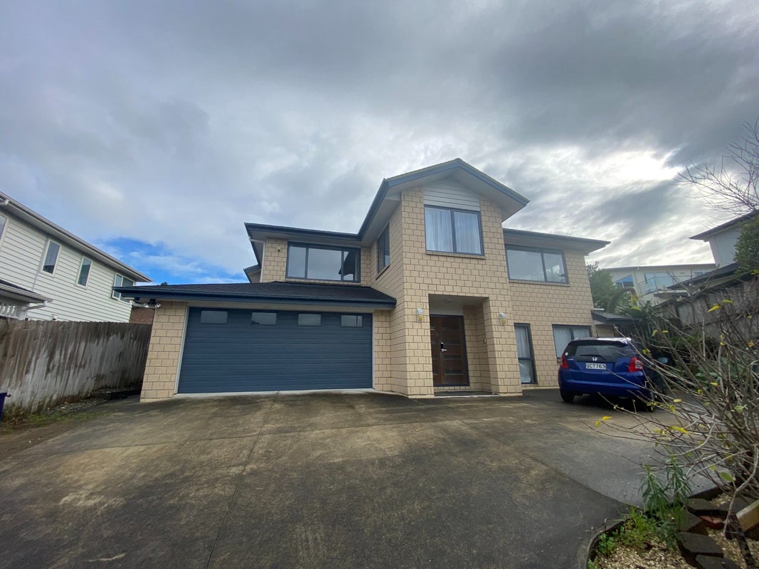 31 Namsan Close, Fairview Heights, Auckland - Carousel 1
