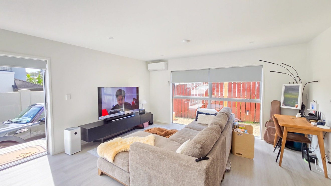 3/492 East Coast Road, Windsor Park, Auckland - Carousel 2