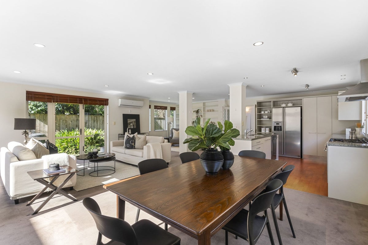 8A Garland Road, Greenlane, Auckland - Carousel 2