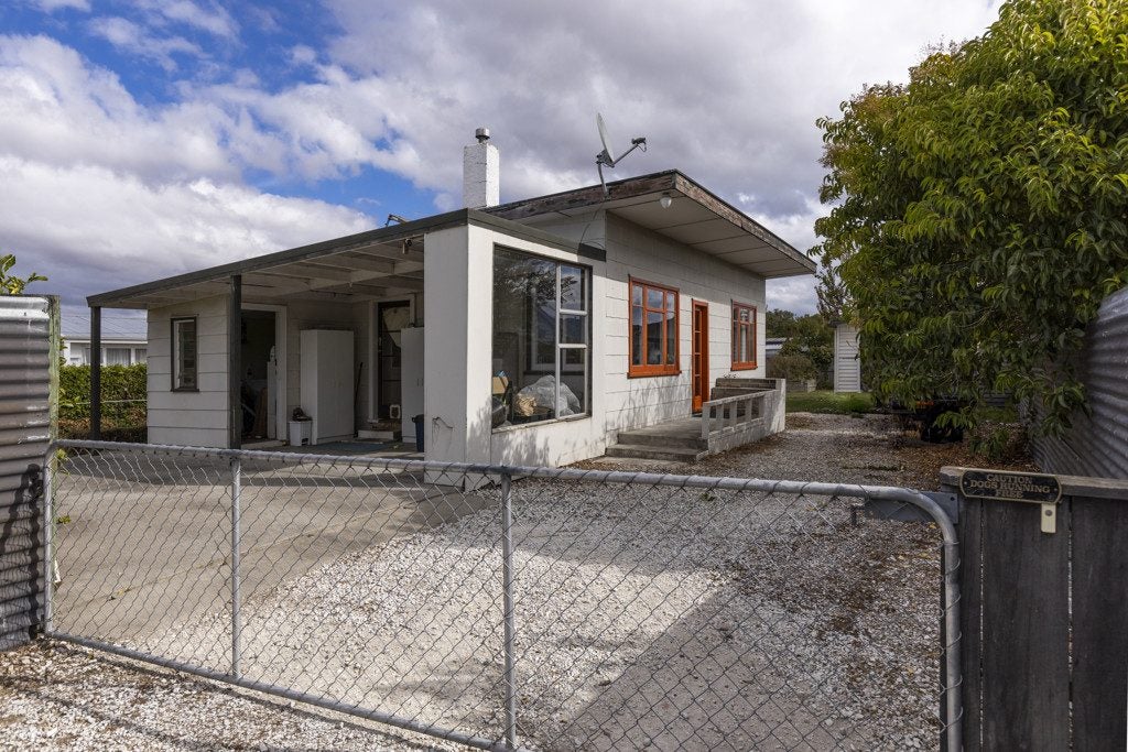 53 Hutcheson Street, Mayfield, Blenheim - Carousel 1