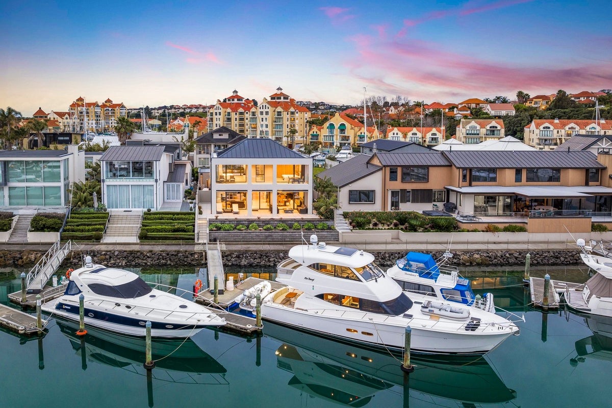 36 Rue D' Amarres, GULF HARBOUR, WHANGAPARAOA - Carousel 2