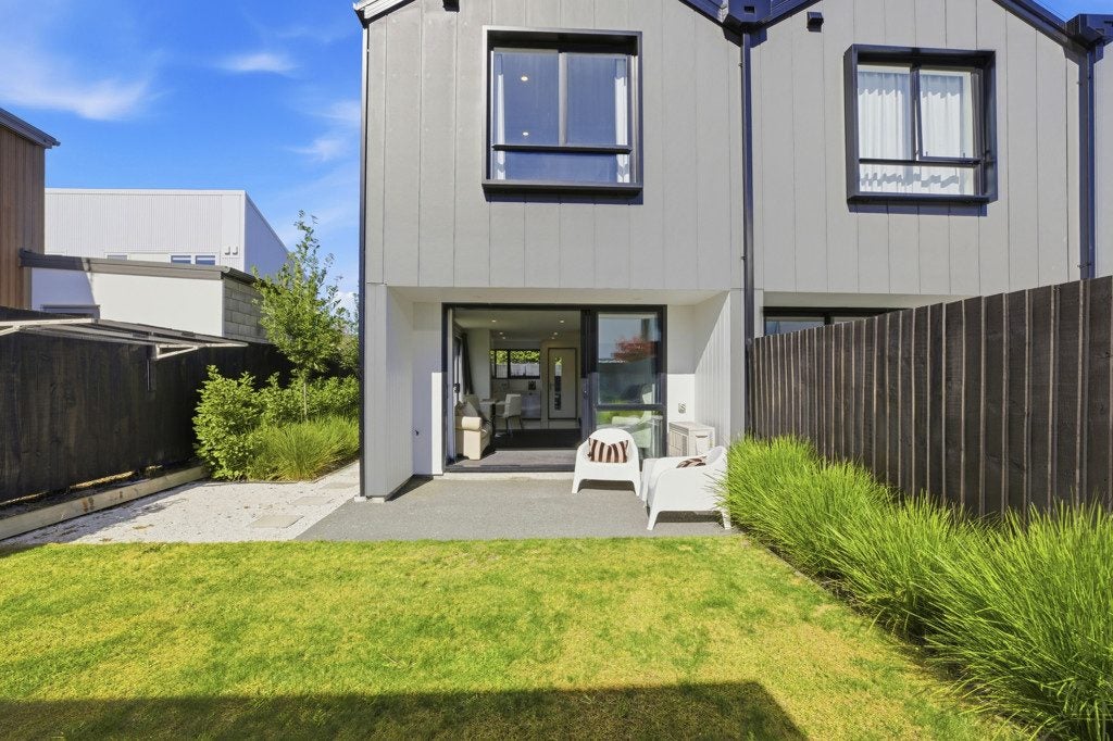 62D Cleveland Street, Edgeware, Christchurch - Carousel 2