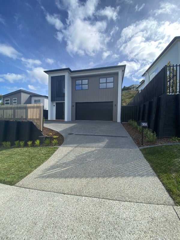 305B Lakes Boulevard, Pyes Pa, Tauranga - Carousel 1