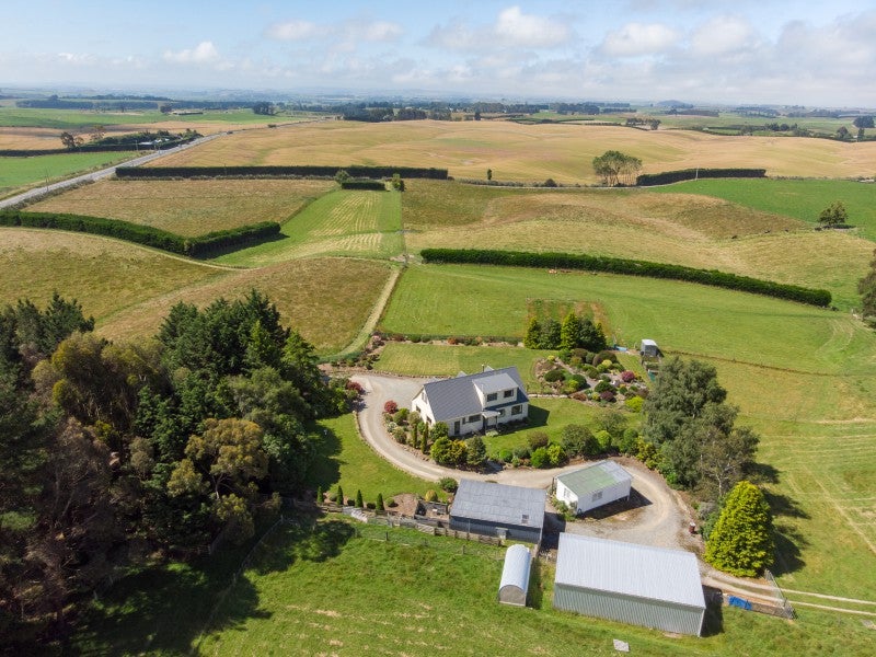 1749 Maheno-Herbert Road, Oamaru - Carousel 1