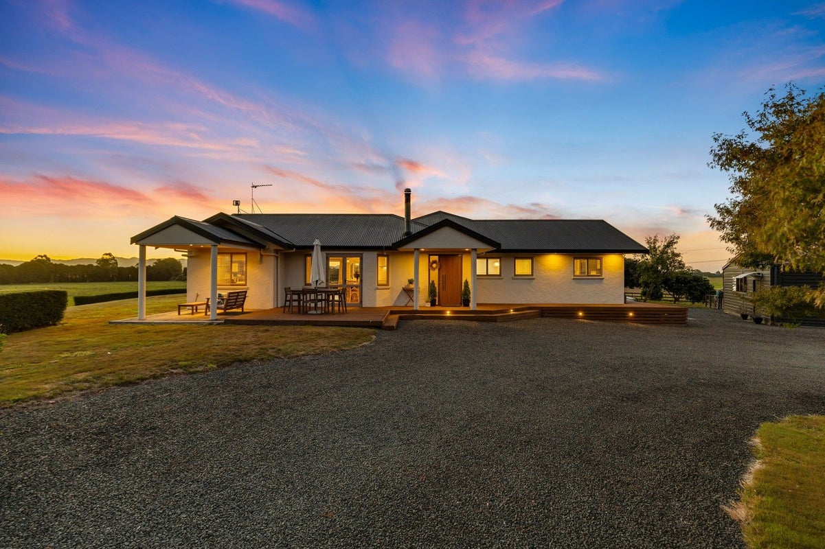 4 Old School Road, Ngahinapouri, Hamilton - Carousel 2