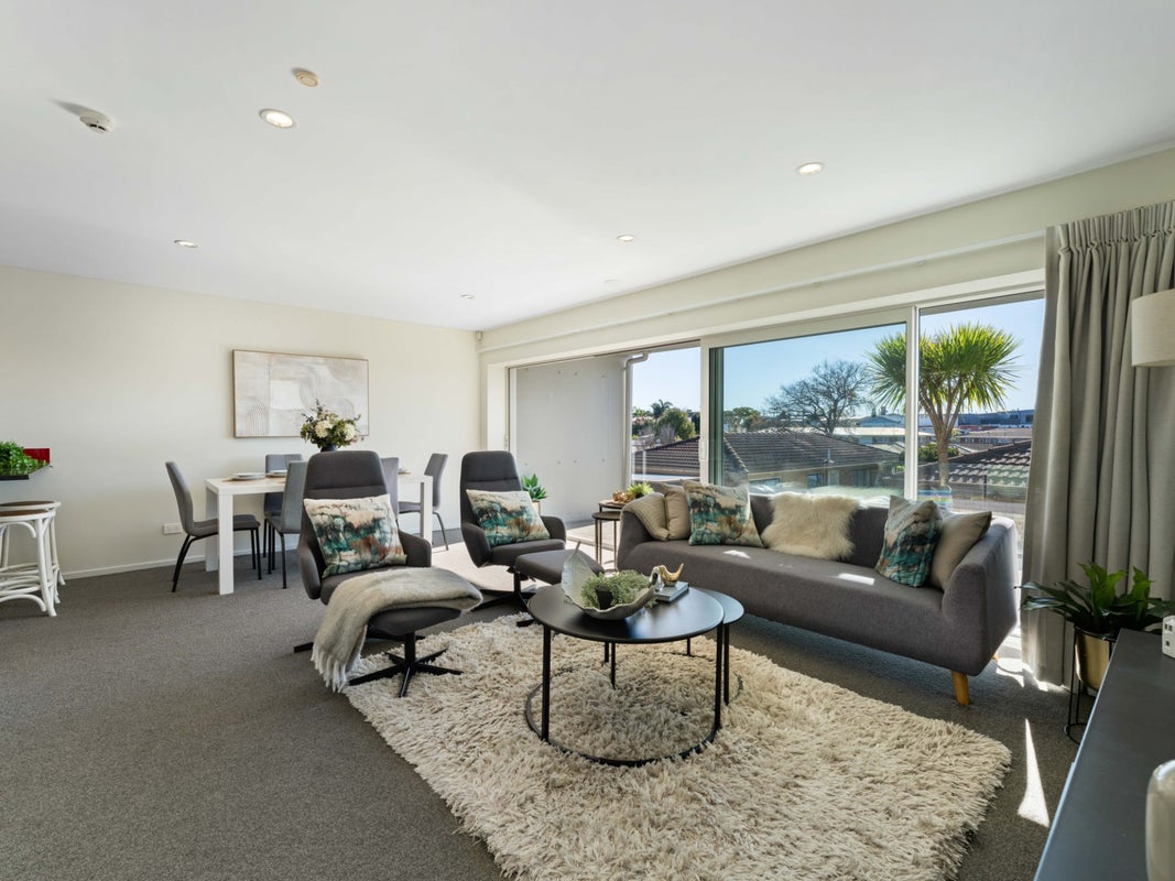 2/23 Wellington Street, Papakura, Auckland - Carousel 2
