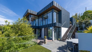 37 Mount Pleasant Road, Mount Pleasant, Christchurch - Carousel 1