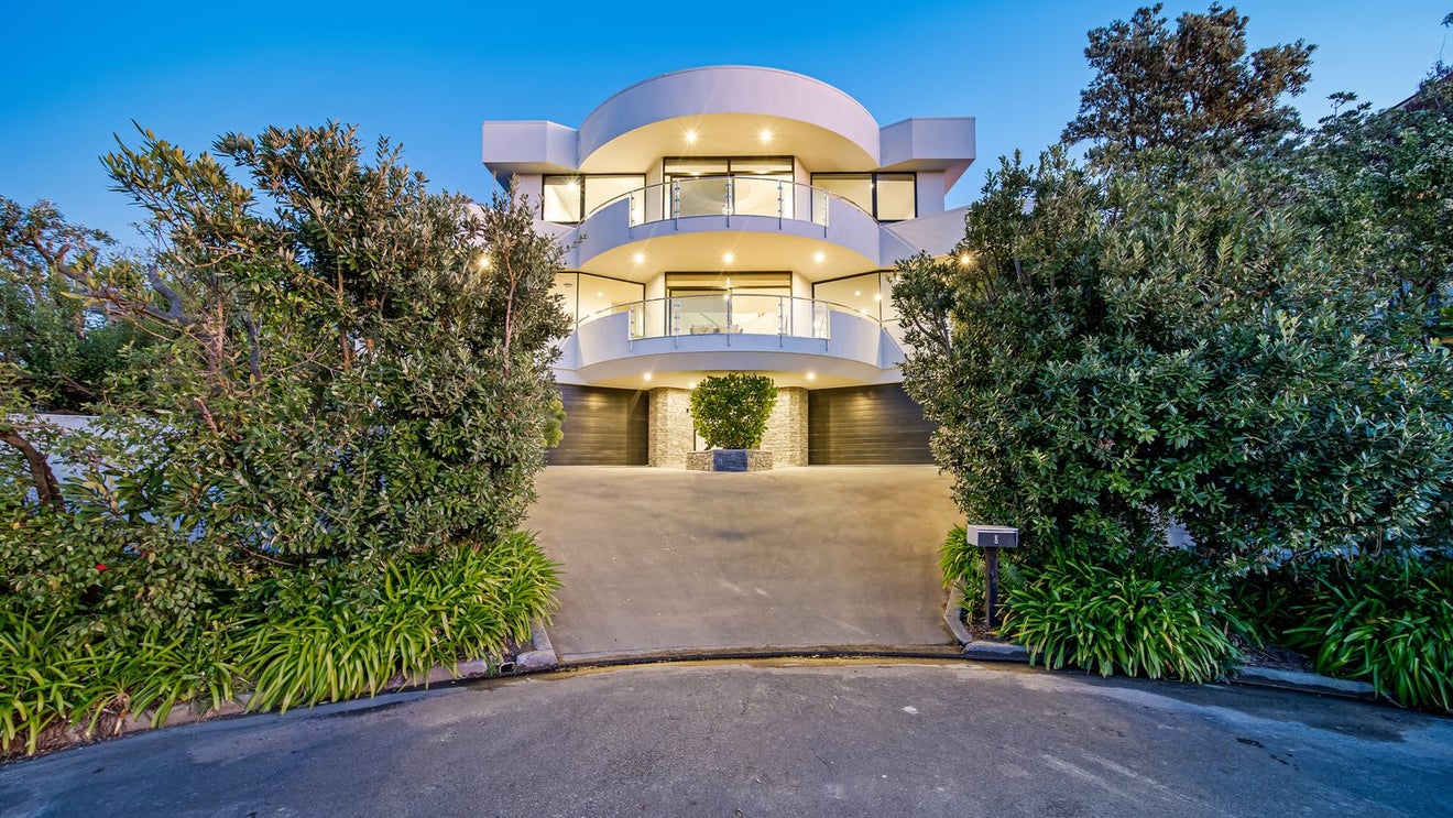 8 Scarff Place, Cashmere, Christchurch - Carousel 2