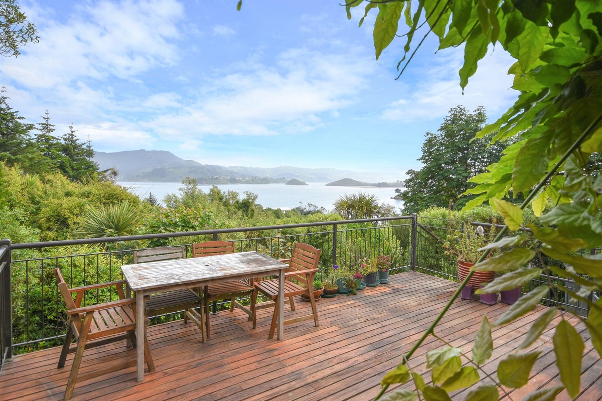 26 Camp Street, Broad Bay, Dunedin - Carousel 1