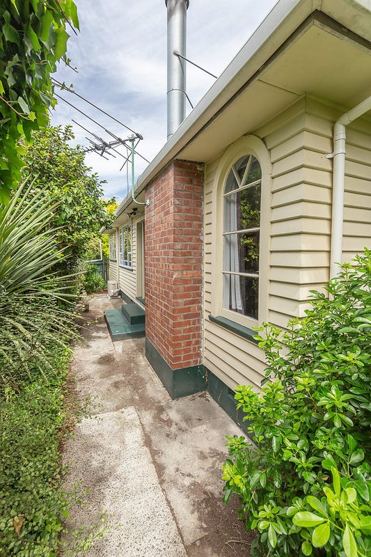 137 Springs Road, Hornby, Christchurch - Carousel 22