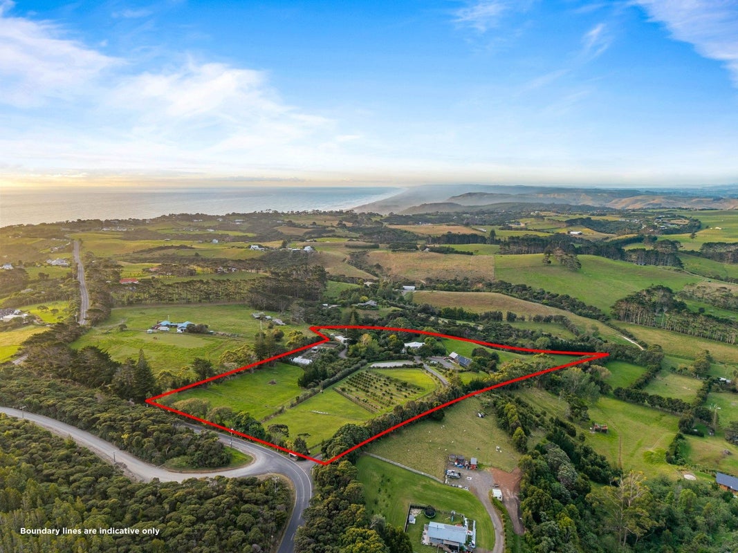 376 Taiapa Road, Muriwai, Waimauku - Carousel 1