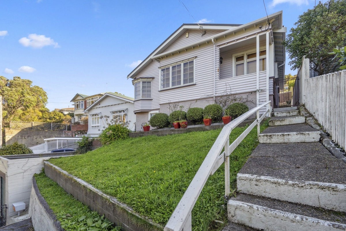 6 Hataitai Road, Hataitai, Wellington - Carousel 1