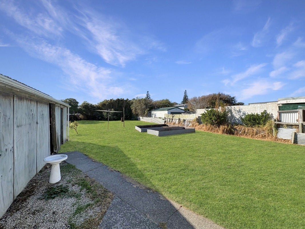 15 Pratt Avenue, Foxton Beach, Foxton - Carousel 10