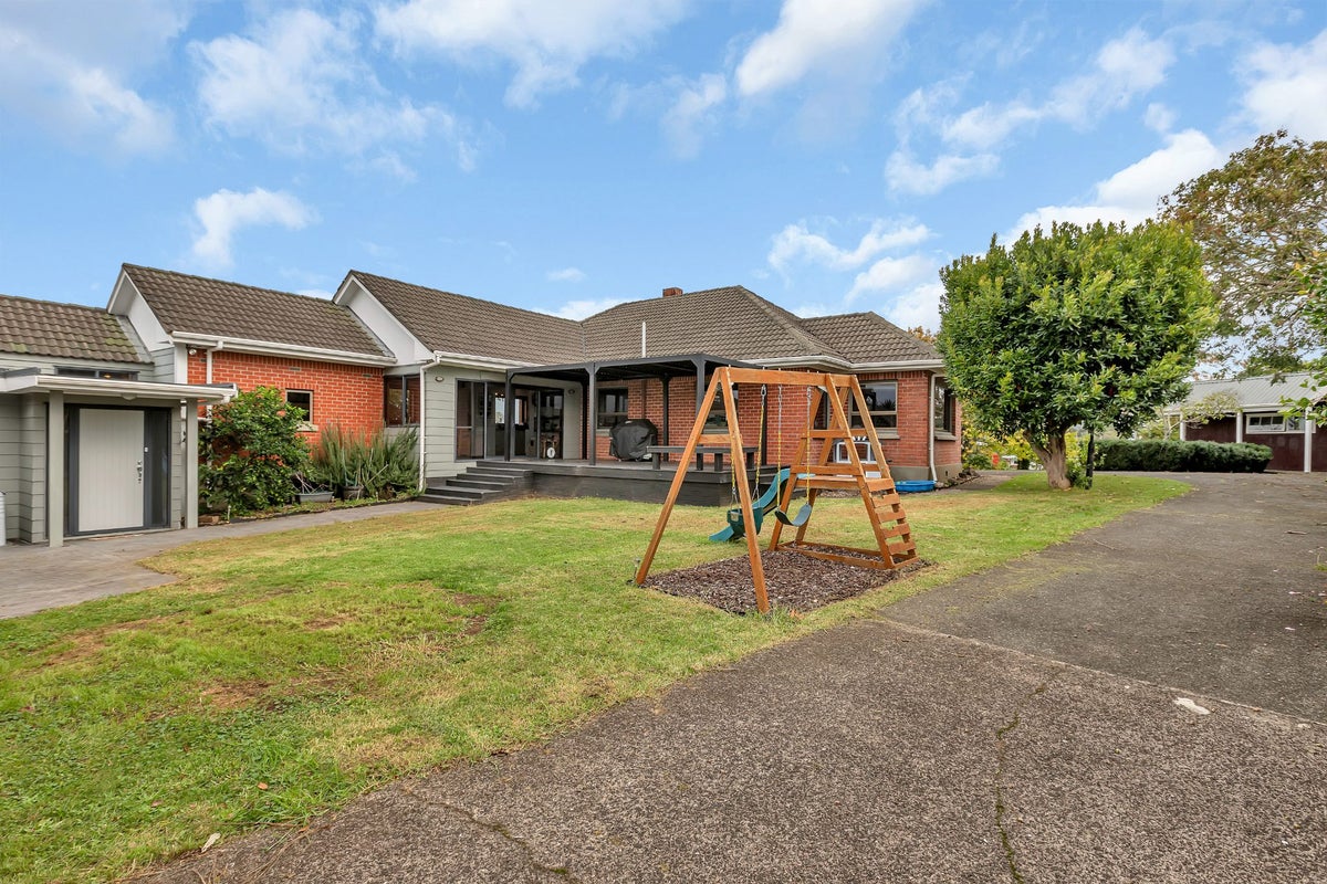 40 Hoey Street, Kamo, Whangarei - Carousel 1