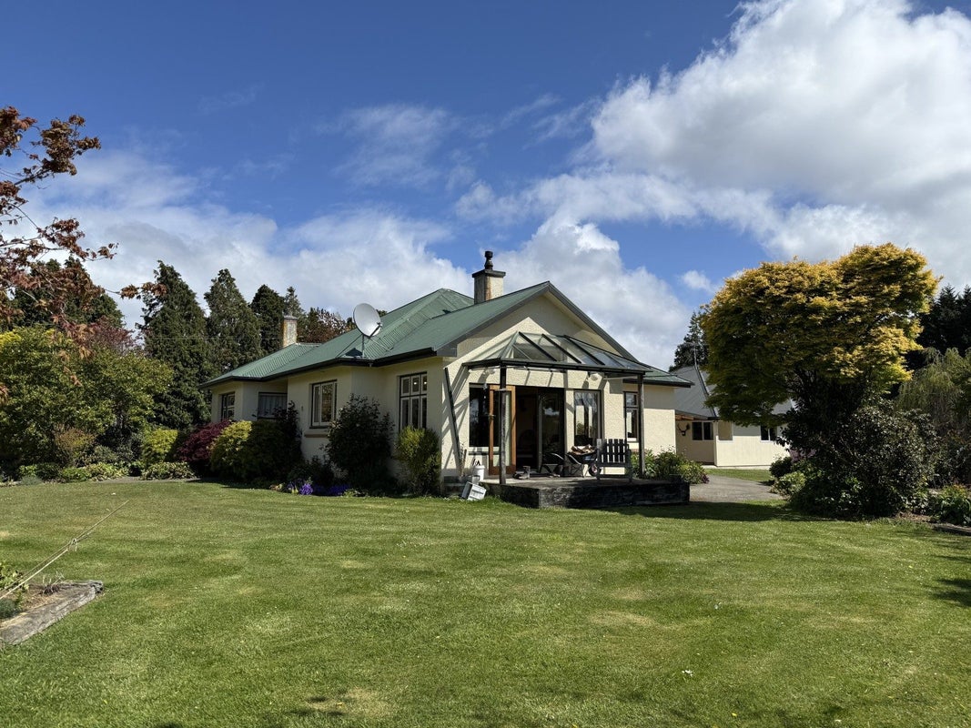 68 Allan Road, Waikoura, Otautau - Carousel 1