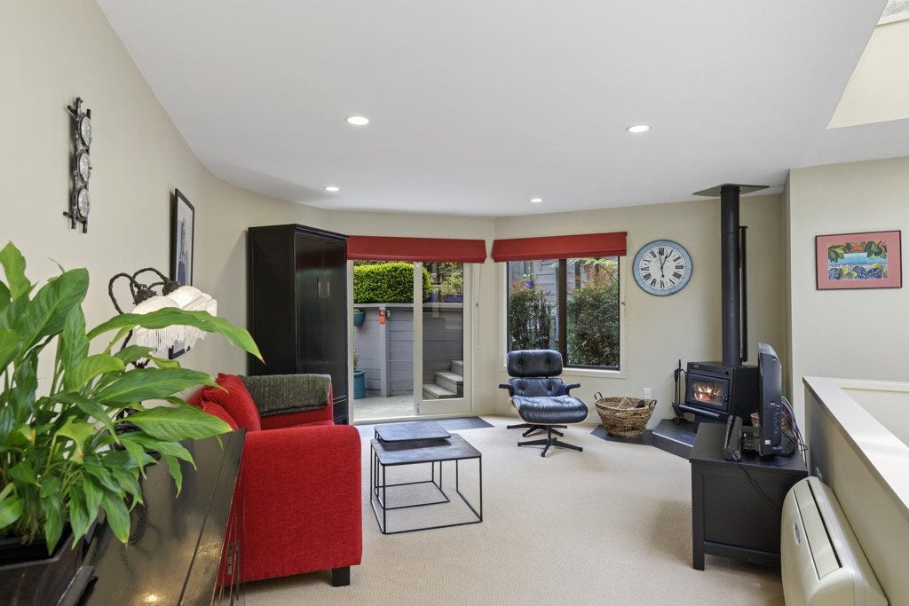 55 Chatsworth Road, Silverstream, Upper Hutt - Carousel 2
