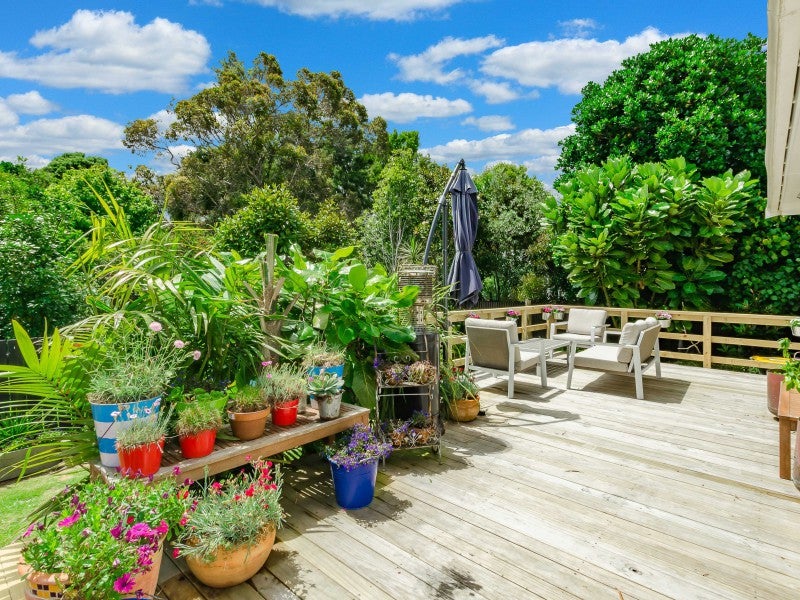 3B Campion Road, Waikanae Beach , Waikanae - Carousel 1