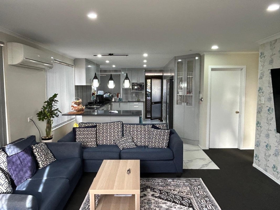 1/2 Botanic View, Manurewa, Auckland - Carousel 2