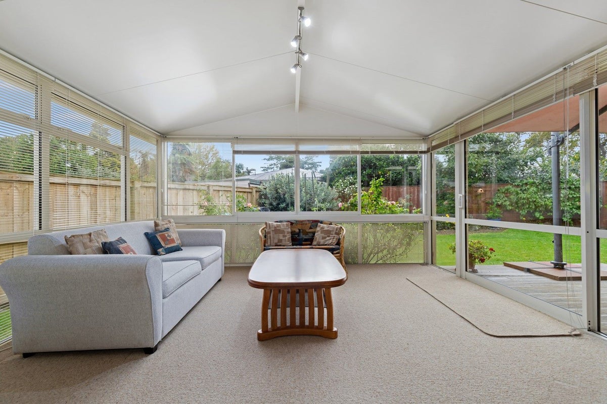 47 De Vere Crescent, Chartwell, Hamilton - Carousel 2