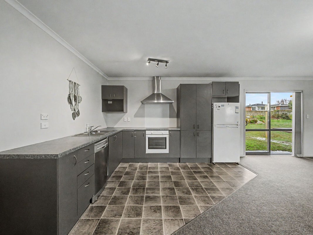 31 Albany Street, Kingswell, Invercargill - Carousel 2