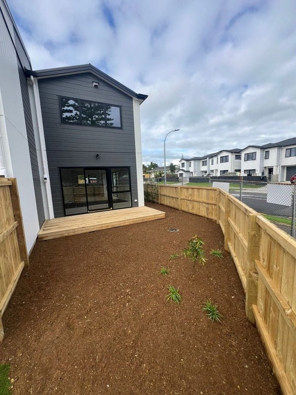 2 Adel Place, Weymouth, Auckland - Carousel 9