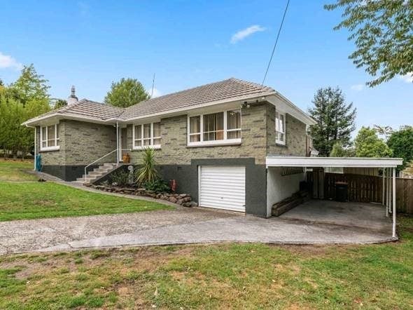 4 Henry Street, Western Heights, Rotorua - Carousel 1
