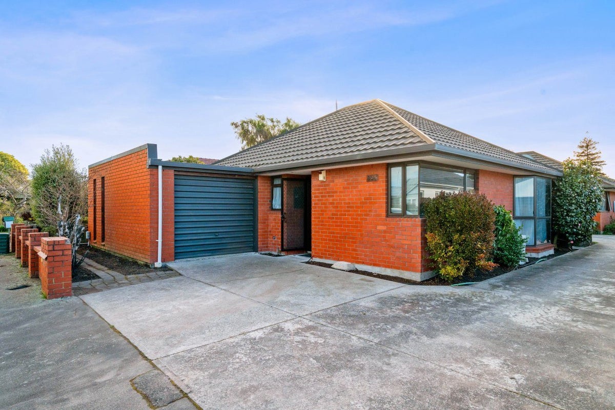 1/11 Owens Terrace, Upper Riccarton, Christchurch City, Canterbury - Carousel 1