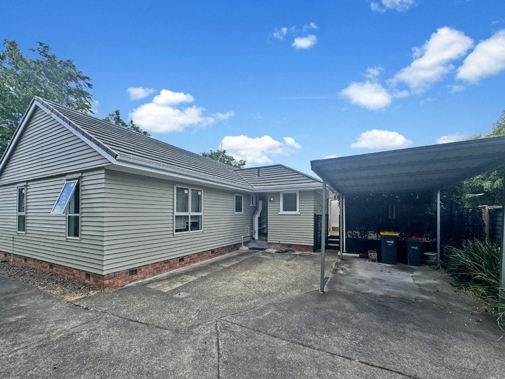 1/6 Taikata Road, Te Atatu Peninsula, Auckland - Carousel 1