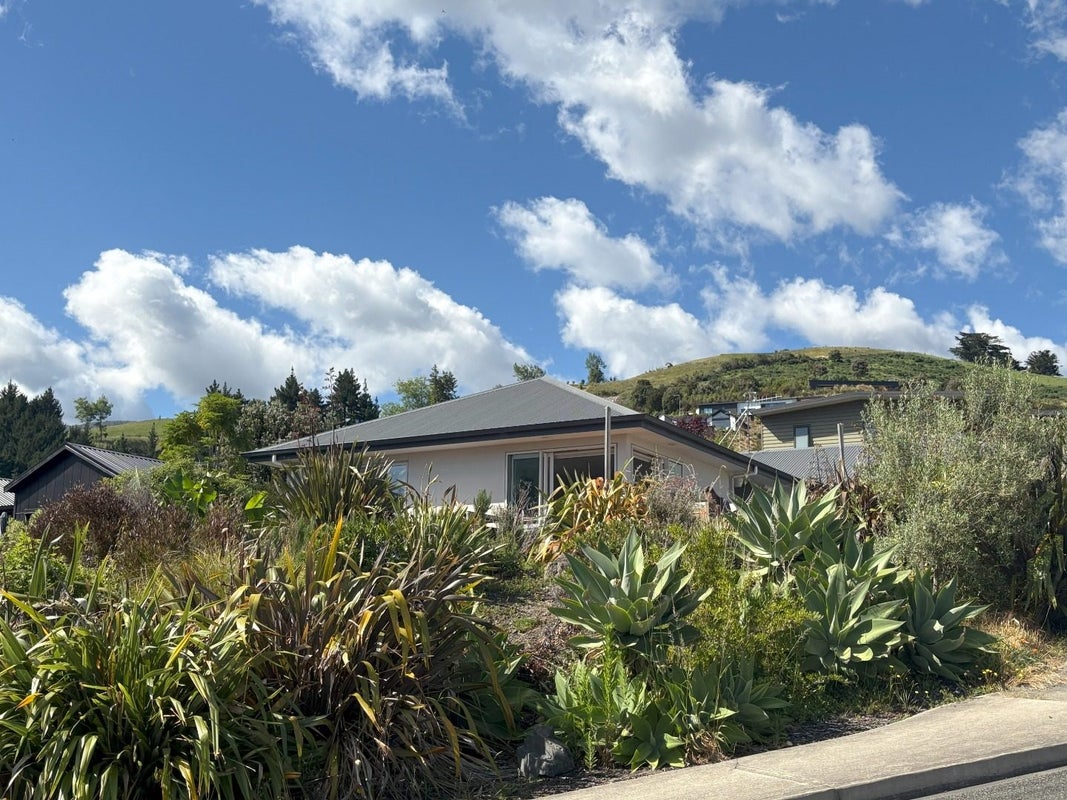 3 Vista Drive, Bishopdale, Nelson - Carousel 1