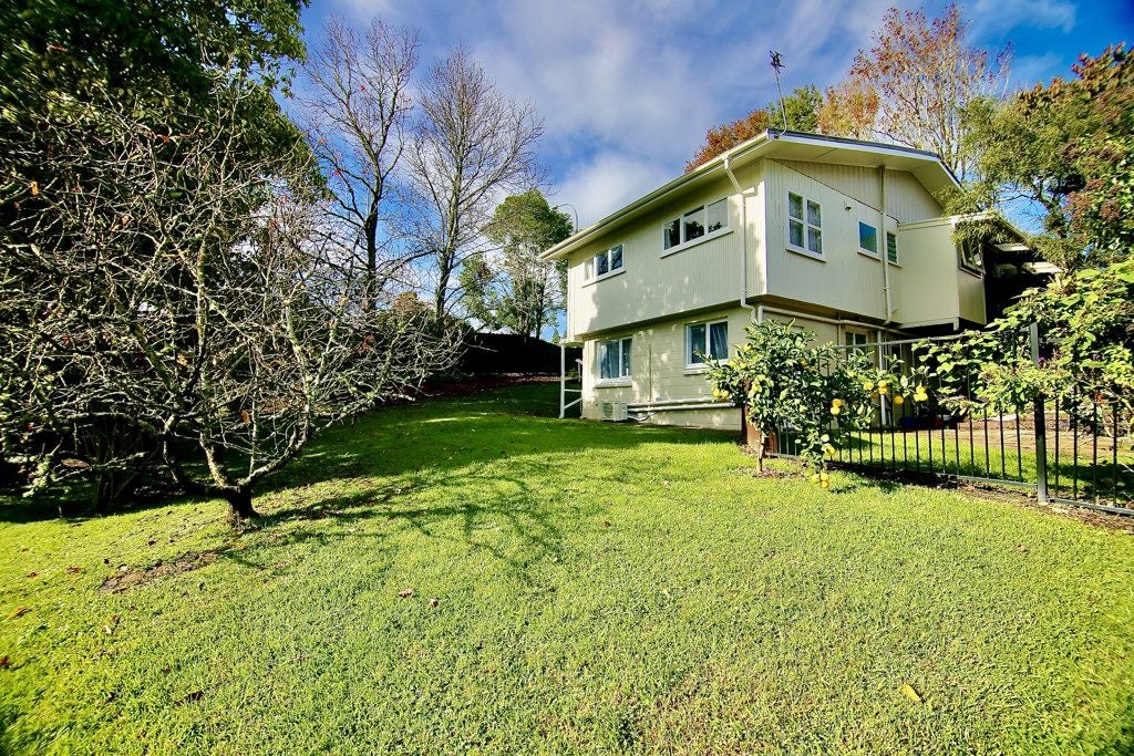 11A Captain Scott Road, Glen Eden, Auckland - Carousel 1