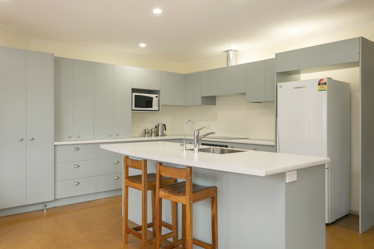 2/21 Chesham Avenue, Waipahihi, Taupo - Carousel 2